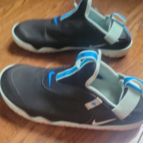 Nike Zoom Pulse Shoes - Picture 4 of 10